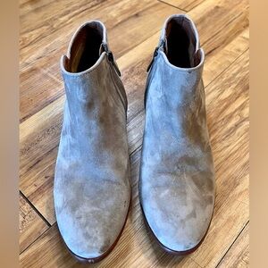 Sam Edelman Tan Ankle Booties size 8
